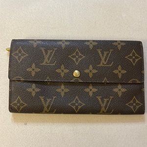 Authentic Louis Vuitton wallet